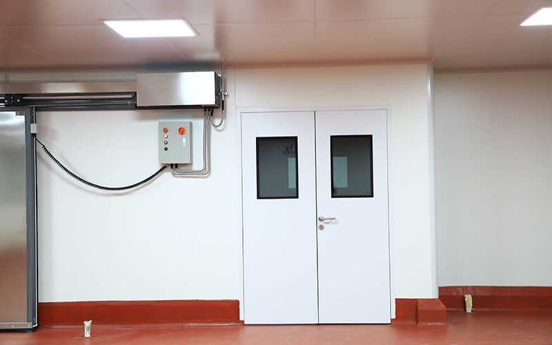 What are the advantages of building a food cleanroom?