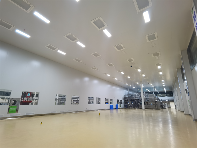 The walkable ceiling panels can be perfectly connected with the modular cleanroom panel system products