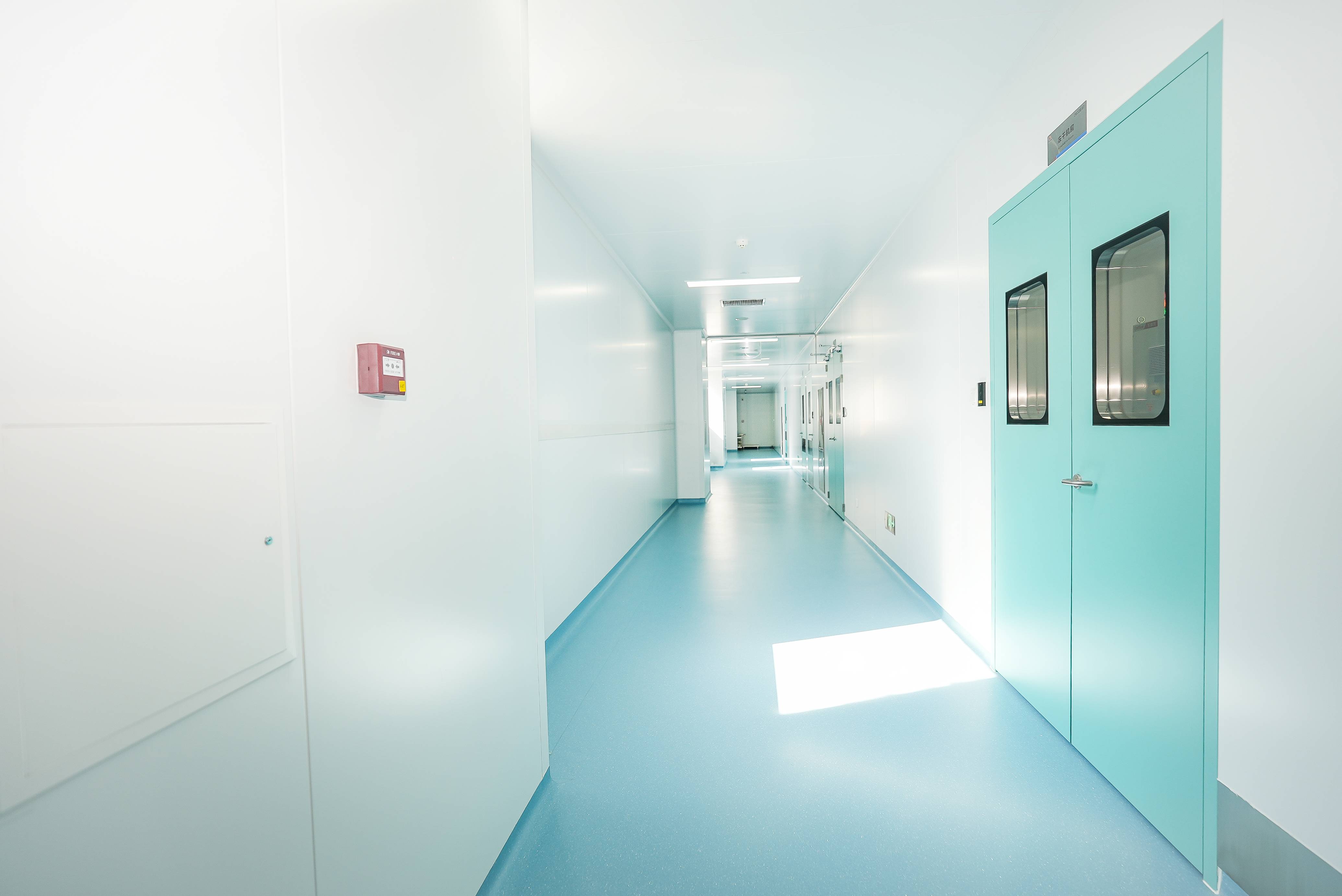 pharmaceutical cleanroom